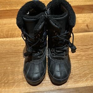 Lands’ End Like New toddler winter boots